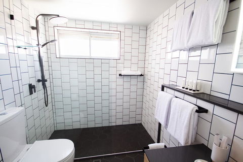 The Island Gold Coast - Maitland Accommodation 3
