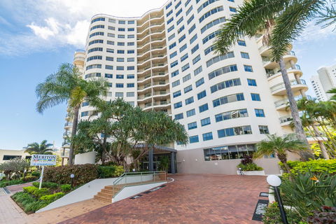 The Meriton Apartments On Main Beach - Maitland Accommodation 38