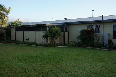 YAL Cairns - A Motel That Makes A Difference - Maitland Accommodation 44