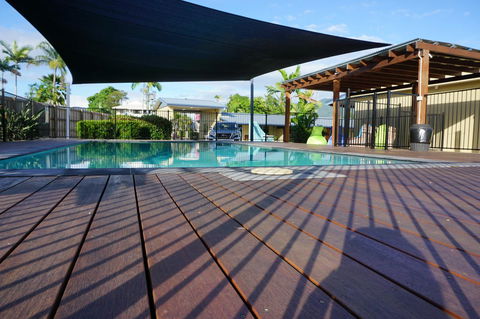 YAL Cairns - A Motel That Makes A Difference - Maitland Accommodation 24