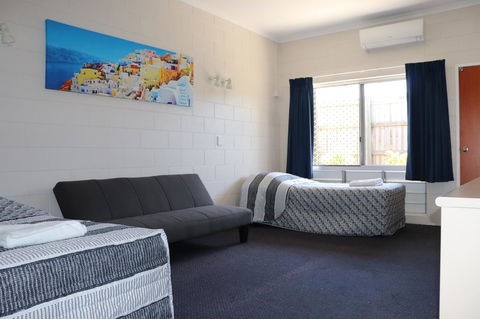 YAL Cairns - A Motel That Makes A Difference - Maitland Accommodation 13