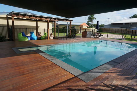 YAL Cairns - A Motel That Makes A Difference - Maitland Accommodation 0