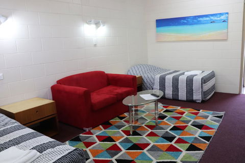 YAL Cairns - A Motel That Makes A Difference - Maitland Accommodation 18