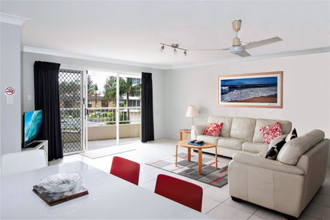 Key Largo Holiday Apartments - Maitland Accommodation 4