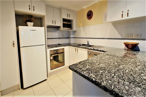 Key Largo Holiday Apartments - Maitland Accommodation 34