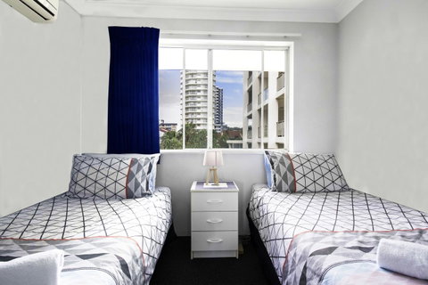 Key Largo Holiday Apartments - Maitland Accommodation 3