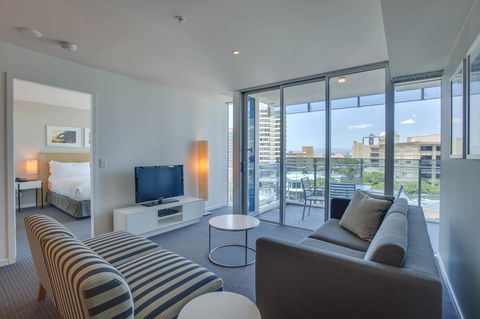 Hilton Surfers Paradise Residences - Maitland Accommodation 5