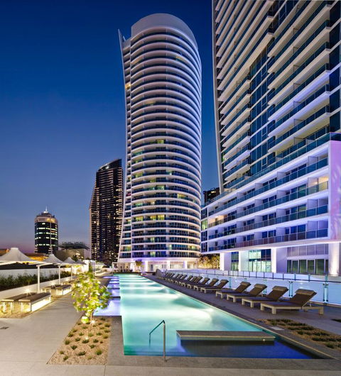 Hilton Surfers Paradise Residences - Maitland Accommodation 0