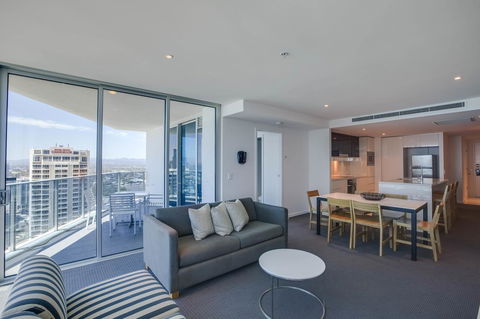 Hilton Surfers Paradise Residences - Maitland Accommodation 6