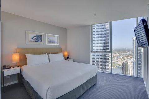 Hilton Surfers Paradise Residences - Maitland Accommodation 3