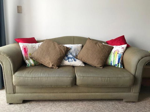 Location! 2BR Town View Unit In Centre Of Airlie. - Maitland Accommodation 23