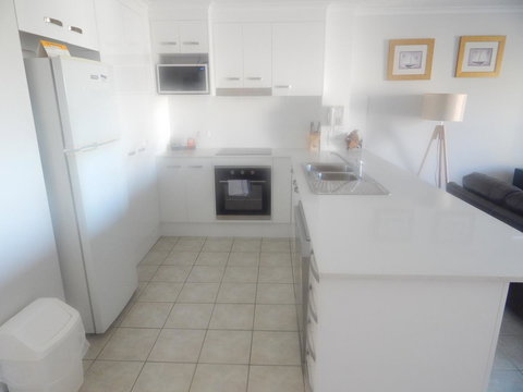 Tranquil Shores - Maitland Accommodation 7