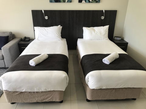 Sunshine Tower Hotel - Maitland Accommodation 6