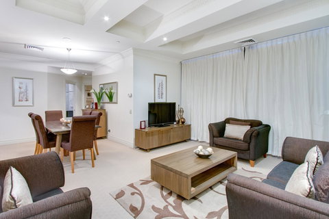 MacArthur Chambers - Maitland Accommodation 22