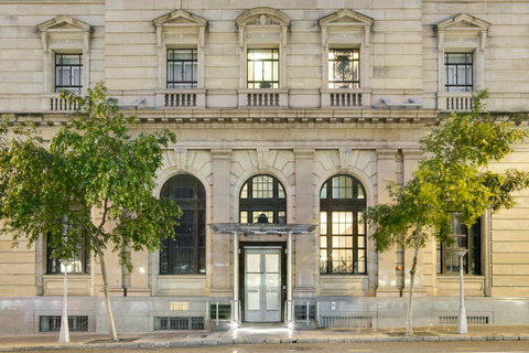 MacArthur Chambers - Maitland Accommodation 9