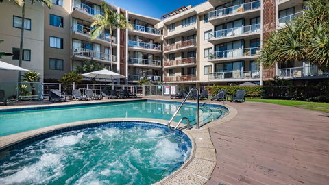 Swell Resort Burleigh Heads - Maitland Accommodation 1