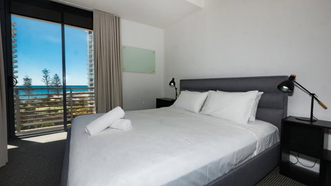 Swell Resort Burleigh Heads - Maitland Accommodation 3
