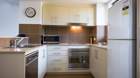 Swell Resort Burleigh Heads - Maitland Accommodation 7