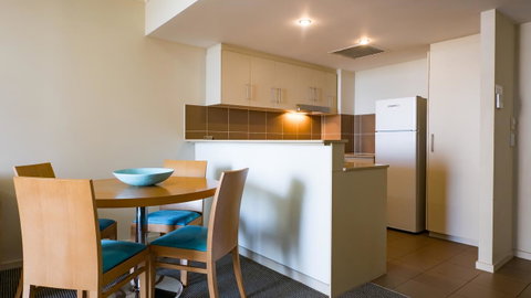 Swell Resort Burleigh Heads - Maitland Accommodation 4