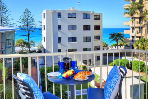 Surf Dance Apartments - Maitland Accommodation 35