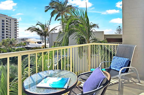Surf Dance Apartments - Maitland Accommodation 27