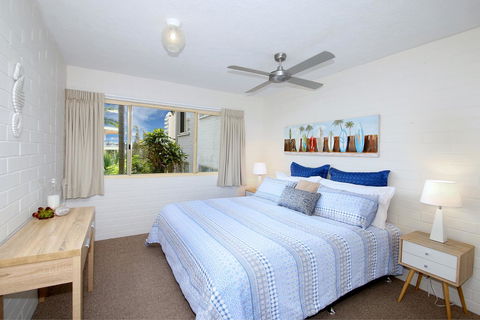 Surf Dance Apartments - Maitland Accommodation 2