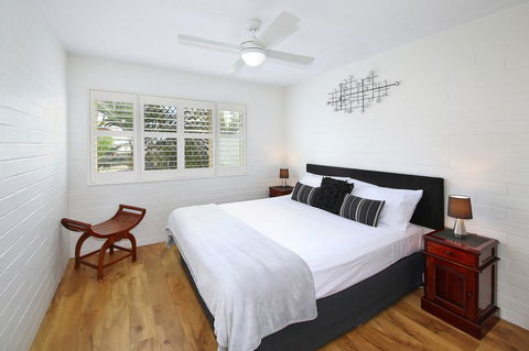 Surf Dance Apartments - Maitland Accommodation 5