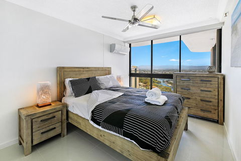 Beachcomber Holiday Apartment - Maitland Accommodation 9