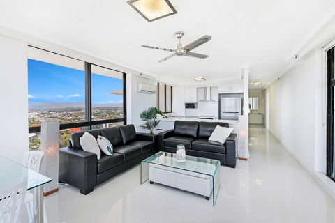 Beachcomber Holiday Apartment - Maitland Accommodation 6