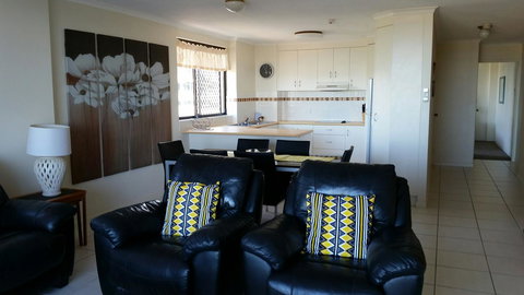 Elouera Tower - Maitland Accommodation 30