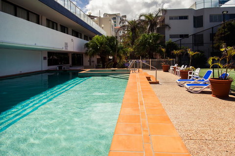 Elouera Tower - Maitland Accommodation 16