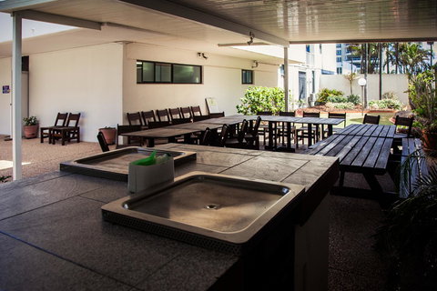 Elouera Tower - Maitland Accommodation 11