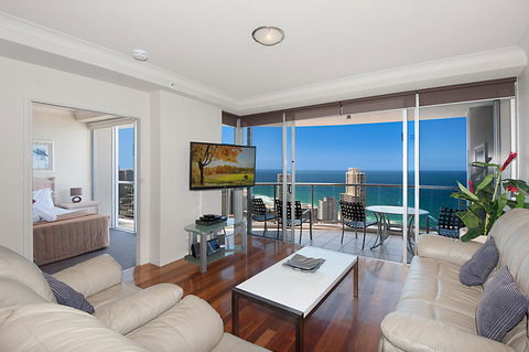 Chevron Renaissance - HR Surfers Paradise - Maitland Accommodation 7