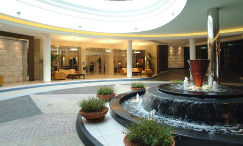 Chevron Renaissance - HR Surfers Paradise - Maitland Accommodation 21