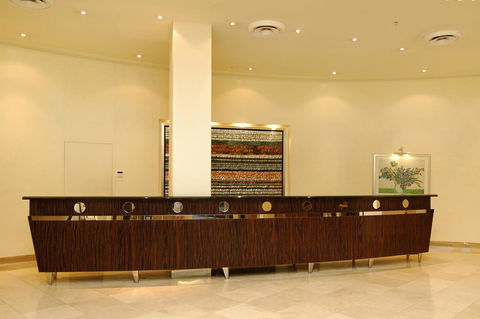 Chevron Renaissance - HR Surfers Paradise - Maitland Accommodation 23