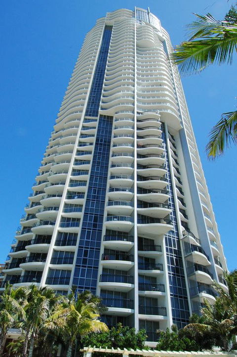 Chevron Renaissance - HR Surfers Paradise - Maitland Accommodation 19