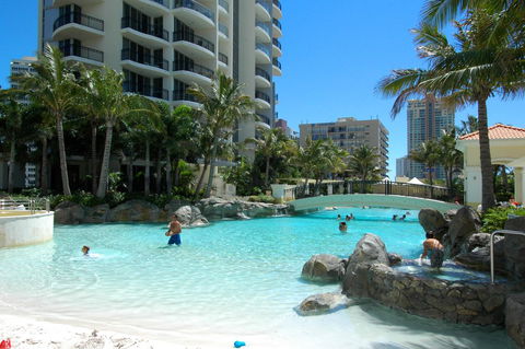 Chevron Renaissance - HR Surfers Paradise - Maitland Accommodation 16