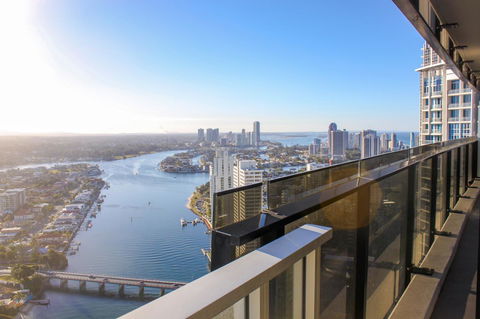 Circle On Cavill Surfers Paradise Apartments-Holiday Paradise - Maitland Accommodation 15