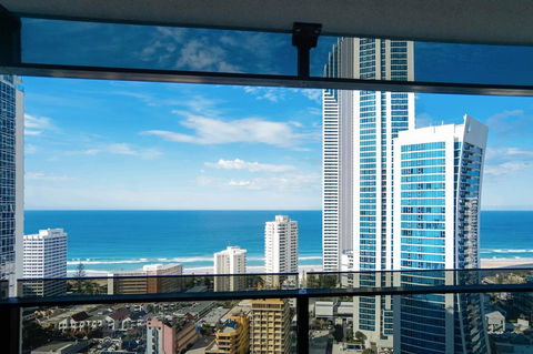 Circle On Cavill Surfers Paradise Apartments-Holiday Paradise - Maitland Accommodation 20