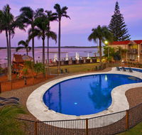 Waters Edge Port Macquarie - Maitland Accommodation