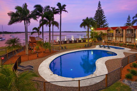 Waters Edge Port Macquarie - Maitland Accommodation 0