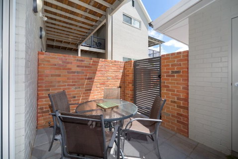 Waterstreet Apartment - Maitland Accommodation 1