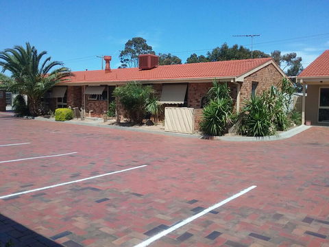 Werribee Park Motor Inn - Maitland Accommodation 2