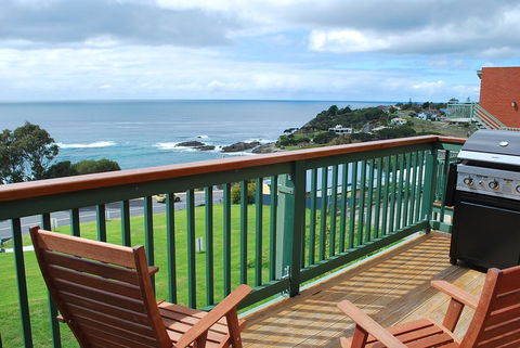 Whalevue - Unit 2 - Maitland Accommodation 1