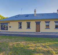 Whites Corner - Maitland Accommodation