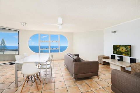 Wickham Cove Unit 10, 45 Albert Street. Kings Beach - Maitland Accommodation 3