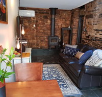 William Hunt's Retreat - Redwood Studio - Maitland Accommodation