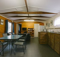 Wonboyn Cabins - Maitland Accommodation