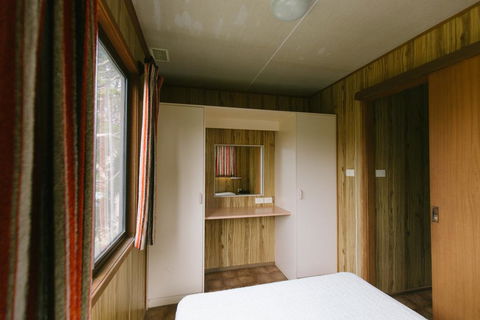 Wonboyn Cabins - Maitland Accommodation 2