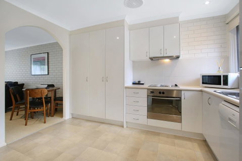 Woody's - In Central Bright - Maitland Accommodation 2